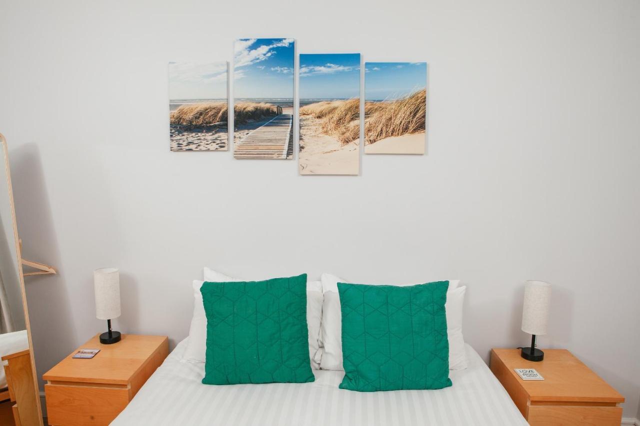 Peaceful Oasis By The Sea